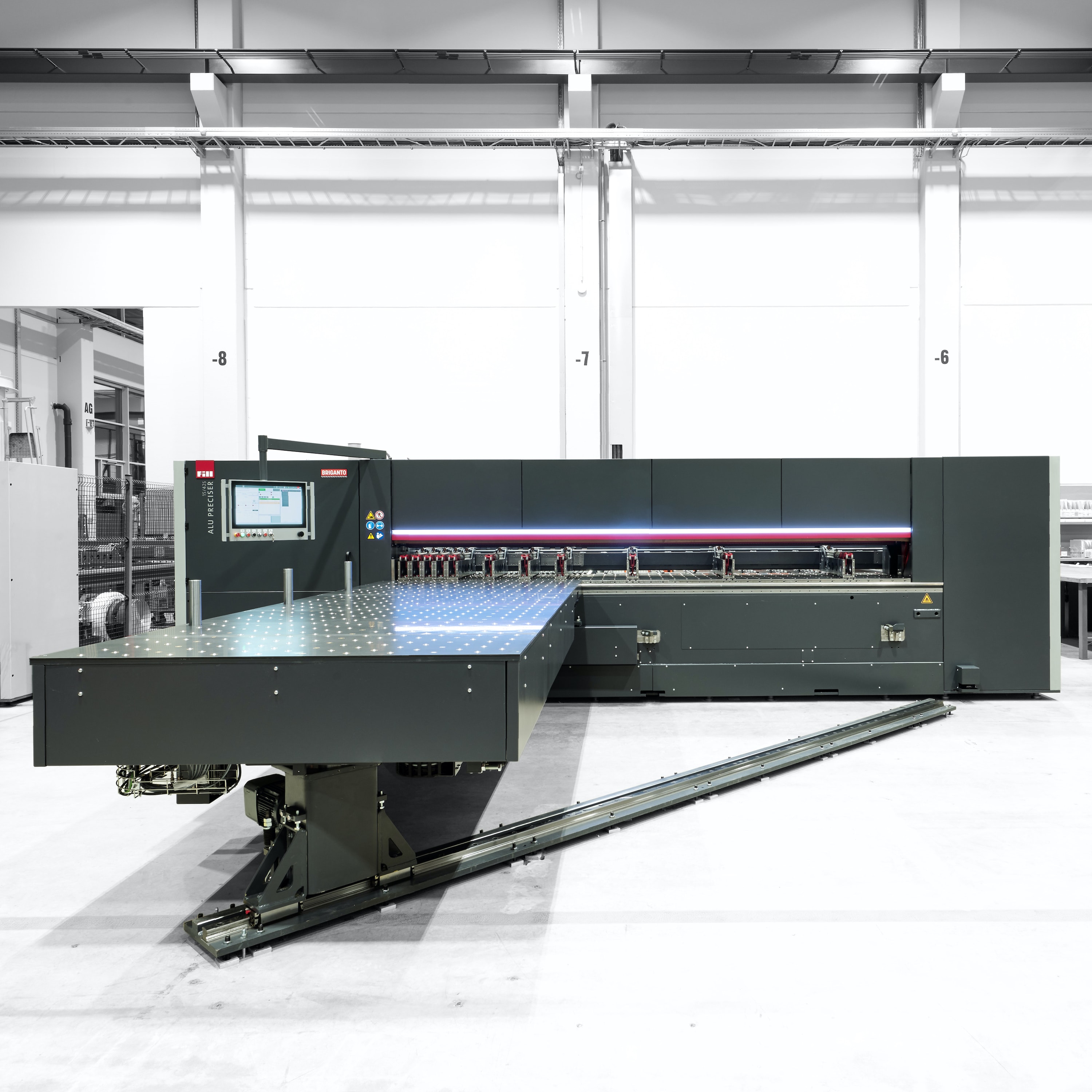 Aluminyum Levha Ebatlama Makinesi